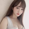 미스맥심 BJ, 봉긋한 볼륨 드러내고..'위험한 인사'