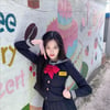 이유비, 스쿨룩 입고 뽐낸 동안미모
