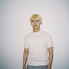 뉴이스트 황민현, 여심 설레게하는 말투 "뭘 봐. 널 봐"