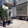 샤넬 가격 인상 소식에 백화점 인산인해..코로나19 무색