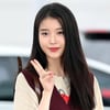 아이유, 28세 생일에 팬클럽과 기부..두 곳에 '1억 쾌척'