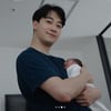 윤한, 결혼 3년만 득녀 "보자마자 눈물이 펑펑"[전문]