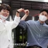 영탁-이찬원 '우리팬들 코로나 조심하세요!' [영상]