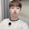 이찬원, 앙증맞은 애교 셀카 투척..'오늘도 큐티뽀짝'