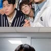 김선호, 귀염뽀짝 손하트→브이..'1박 2일' 멤버들과 찰칵[스타IN★]