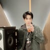 강다니엘, 대형견 남친 포스..시크美 뿜뿜 [스타IN★]