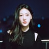 김새론, 살짝 드러난 어깨로 성숙美 발산..몽환적 분위기