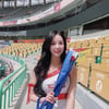 가정의 달 맞아... SSG 선수단 및 응원단, 꽃과 화장품 선물 받았다