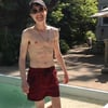 엘리엇 페이지, 가슴 수술 후 상의 탈의..선명한 王 복근