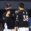 9회말 번트병살, 이강철이 노린 '경우의 수' 중 하나였다 [★잠실]