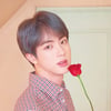 체크무늬 파자마도 넘었다..방탄소년단 진을 향한 탁구천재 신유빈의 뜨거운 팬심 "쉴 땐 보석십자수!"