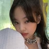 블랙핑크 제니 "블핑이들이랑 블링크랑 만난지 5년째 되는 행복한 날♥"