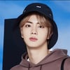 방탄소년단 진, 가을 감성 충만한 '美의 남신'.."예쁨의 극강 김석진"