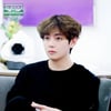 홀리듯 저장..방탄소년단 뷔, 여심 흔드는 미모..'인더숲2' 기대UP