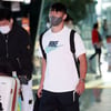 황희찬 '예선전 마치고 영국 출국'[★포토]