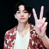 방탄소년단 뷔 "전세계 팬 PTD 챌린지 참여에 힘과 에너지 얻어"..크리스 마틴과 환상 교감