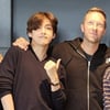 쉿! 방탄소년단 뷔 목소리에 집중..크리스 마틴 '특별한 애정'