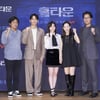 '미투 논란' 조현훈 감독, 필명 바꾸고 '홈타운' 작가로 복귀→이름 삭제[종합]