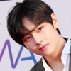 방탄소년단 뷔가 읽은 그 책, 인도네시아 출간..韓·日베스트 셀러에 이어 '막강 글로벌 영향력'