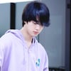 예쁘다 했더니 '품절'..방탄소년단 진 '인더숲' 티저 포토 후드 솔드아웃 '품절킹 김석진'