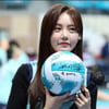 송하예, 여자 프로배구 경기서 축하 무대…'니소식'·'신호등' 열창