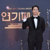 경성환 '묵직한 손인사'[★포토]