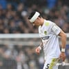 머리 충돌→19분 더 뛰었다... 뇌진탕 우려에 리즈 "규칙 따를 것"