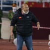 [월드컵 예선] '세트피스 한방' 박항서호, 일본에 1-0 리드 중...'이변 가나?'
