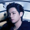 "김태형 얼굴이 다했다" 방탄소년단 뷔,  천상계 미모+카리스마..가장 많은 좋아요♥