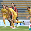 [K리그2 25R] ‘아론 데뷔골’ 광주, 부천과 홈 경기 2-1 승… 5경기 만에 승+선두 유지