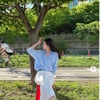 강민경, 이해리 결혼식 후..빨간 의자에 앉아 여유로운 하루 [스타IN★]