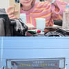 김세정, 상큼한 떡볶이 먹방.. 분식차 응원에 "이사님 최고" [스타IN★]