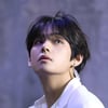 방탄소년단 뷔, 美빌보드 디지털송 세일즈 '주간 최대 판매량' 전세계 男솔로 1위