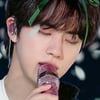 "모기한테 물려" 방탄소년단 진, 소통왕 '팬사랑꾼♡'