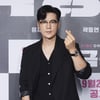 김강우 '카리스마 넘치는 손하트'[★포토]