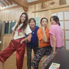 신애라, 정유미→박하선과 신박한 조합..일바지 입고 신났네[스타IN★]