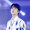 방탄소년단 진 'Yours', 샤잠 글로벌 차트 100일 1위..K팝 최초·최장  '글로벌 샤잠킹'