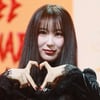 이채연, 홀로서기 성공적…솔로 앨범 전곡 차트인