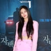 나나, 핑크 크롭 재킷 입고 드러낸 전신 타투..강렬한 매력
