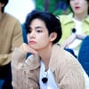 방탄소년단 뷔, 골프도 '월클'..드라이버 266m