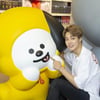 방탄소년단 지민 캐릭터 '치미' 카타르서 빛난 '승리요정'
