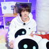 방탄소년단 진, 아미 위한 '우떠 챌린지'..역시 '팬사랑둥이'