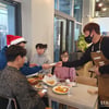 "함께 원팀이었다" 앞치마 두른 키움 선수단, 팬들과 하나된 자선카페 [현장]
