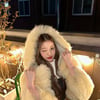 '윙크♥' 장원영, 이채연도 심쿵한 '털모자 루프탑 여신'