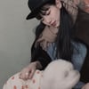수지, 정도 지나친 미모..반려견도 '동공 지진' [스타IN★]