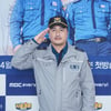 안정환 '시크한 거수경례'[★포토]