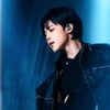 '빌보드 1위' 방탄소년단 지민, 디올→하이브 주가도 '쑥쑥'