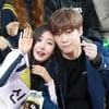고개 숙인 채 울컥..'故 문빈 여사친' 신비, 비보 후 오른 힘겨운 무대
