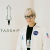 빅뱅 탑, 'VIP' 출입증+나사 유니폼 인증..우주여행 임박했다