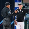 'KBO 경고조치' 이강철 감독, 퇴장조치에 수긍 "진짜 아쉬웠다, 화나서 뱉은 말 인정"